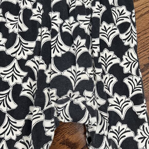 Tea Collection (18|24m) Printed Romper - Picture 8 of 9